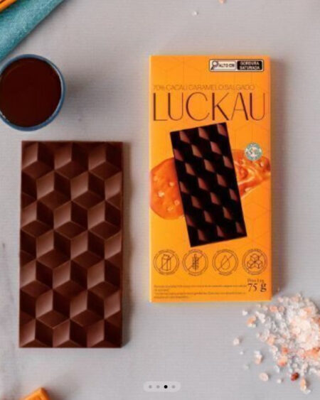 BARRA CHOCOLATE 70% CACAU COM CARAMELO 75G LUCKAU